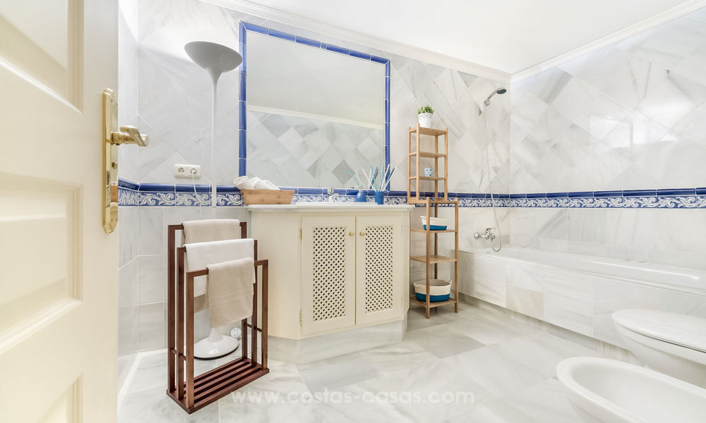 Ruime luxe appartementen te koop in Benahavis - Marbella met prachtig zeezicht. LAATSTE APPARTEMENT MET KORTING. 5051