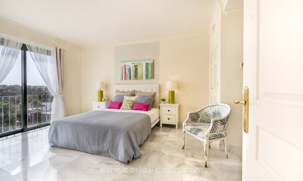 Ruime luxe appartementen te koop in Benahavis - Marbella met prachtig zeezicht. LAATSTE APPARTEMENT MET KORTING. 5055
