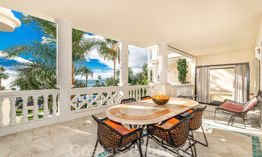 Eerstelijns strand luxe appartement en penthouse te koop in Las Dunas Park, New Golden Mile, Marbella - Estepona 42396