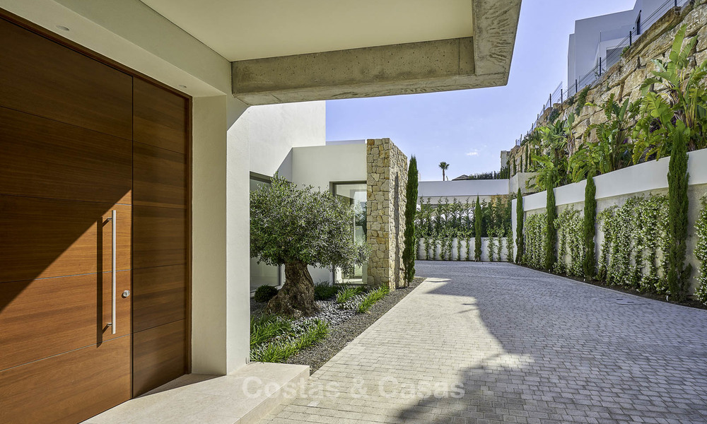  Instapklare moderne villa te koop, eerstelijn golf, te Benahavis - Marbella 15084