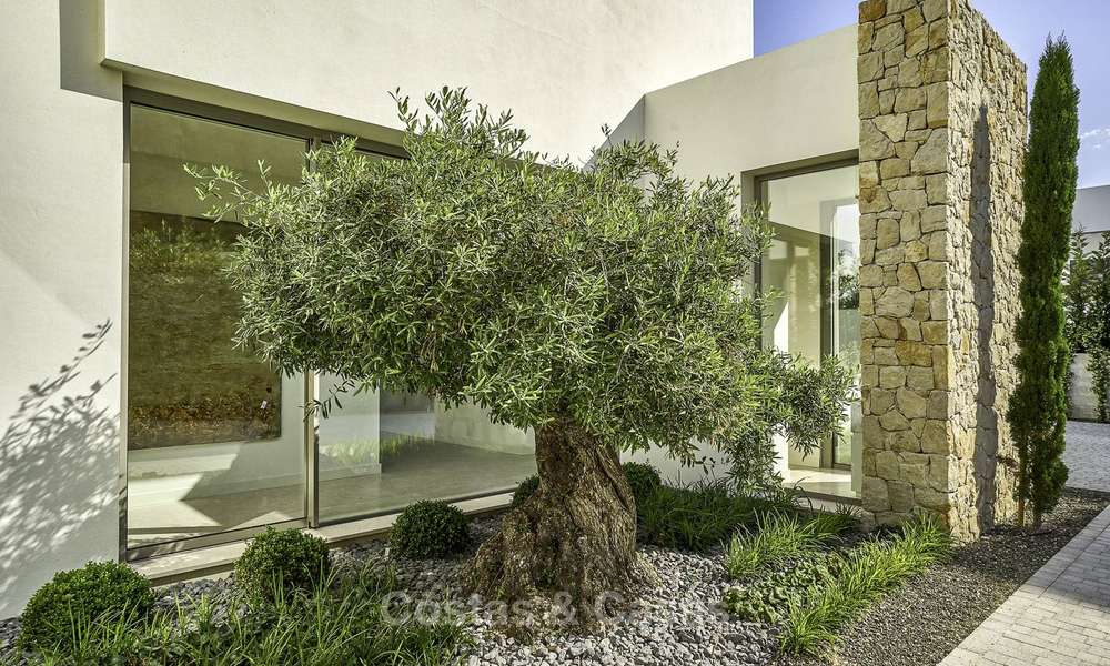  Instapklare moderne villa te koop, eerstelijn golf, te Benahavis - Marbella 15085