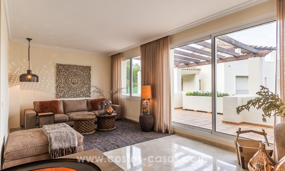 Nieuwe luxe appartementen te koop in Andalusische stijl temidden de natuur in Marbella 21576