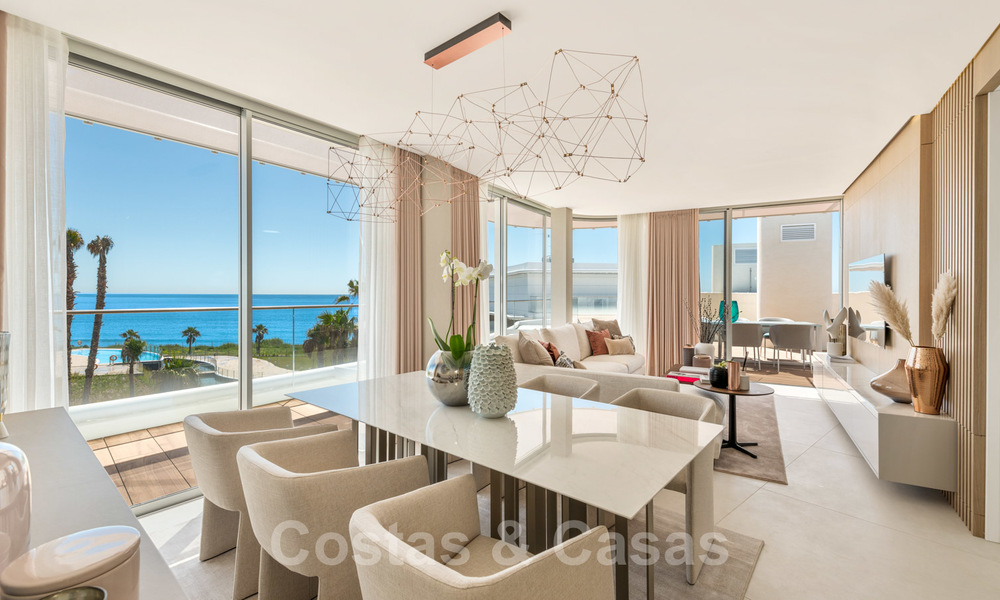 Instapklare spectaculair moderne luxe eerstelijns strand appartementen te koop in Estepona, Costa del Sol 27766