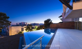 Moderne luxe Huizen te koop in Sierra Blanca, Golden Mile, Marbella 7401 