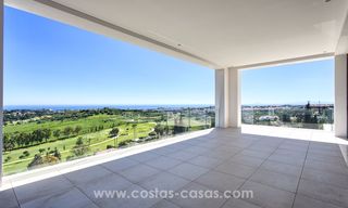 Moderne nieuwbouw villa te koop met zeezicht in Benahavis – Marbella 261 