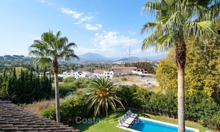 Ruime villa te koop in Nueva Andalucia, Marbella, op loopafstand van voorzieningen en Puerto Banus 513 