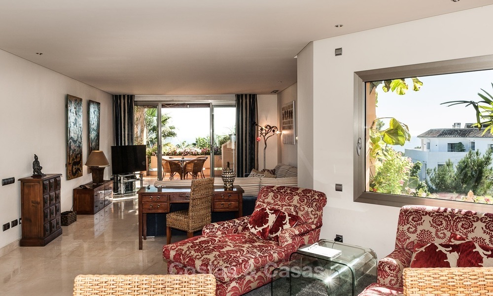 Luxe Penthouse appartement te koop met zeezicht aan de Golden Mile te Marbella 837