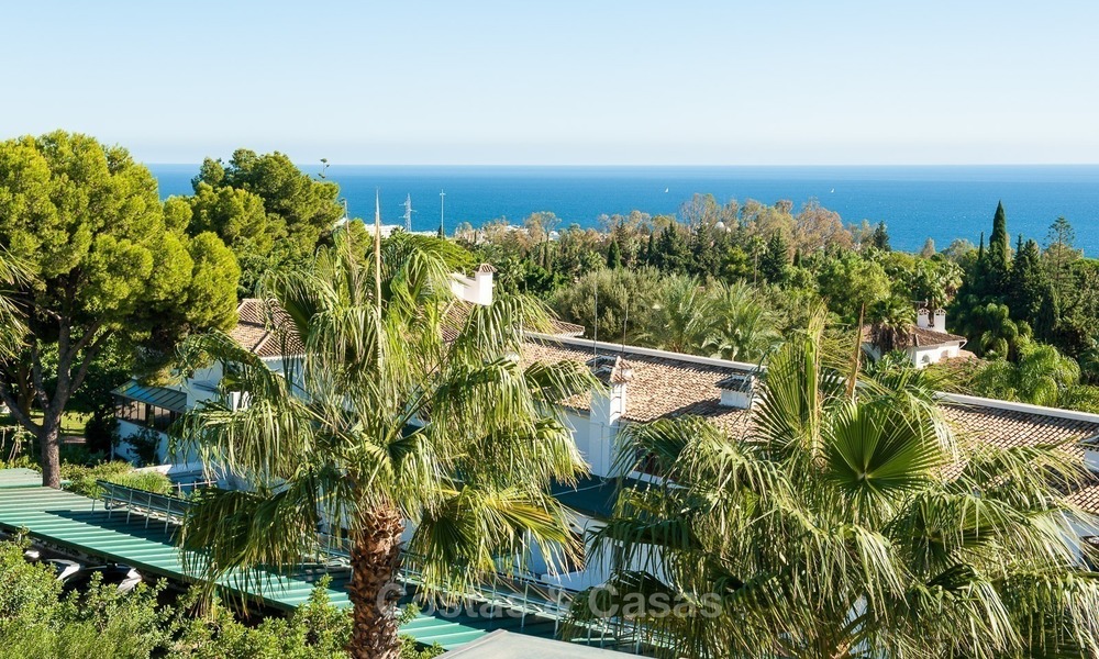 Luxe Penthouse appartement te koop met zeezicht aan de Golden Mile te Marbella 849