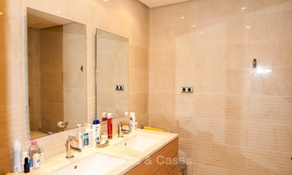 Luxe Penthouse appartement te koop met zeezicht aan de Golden Mile te Marbella 852 