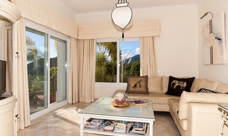 Elegante, op het zuiden gelegen frontline golf villa te koop, gelegen in Benahavis - Marbella met zeezicht 612 