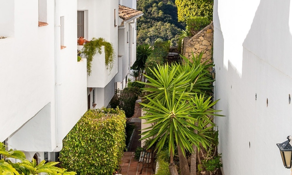 Vrijstaand Huis te koop, op het zuiden gelegen, panoramisch uitzicht op zee en golf in golfresort in Marbella - Benahavis 987
