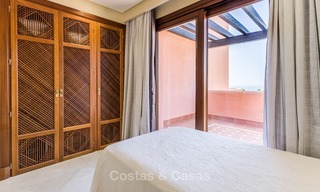 Eerstelijns strand penthouse appartement te koop op de New Golden Mile tussen Marbella en Estepona 992 