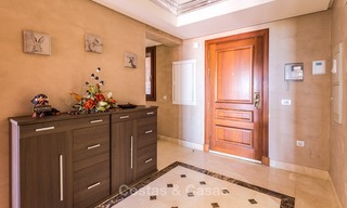 Eerstelijns strand penthouse appartement te koop op de New Golden Mile tussen Marbella en Estepona 1016 