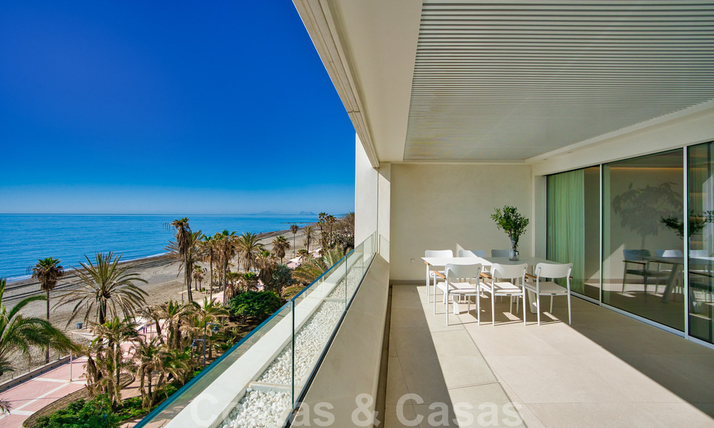 Moderne Luxe Appartementen te koop, direct aan de strandboulevard gelegen, in Estepona centrum. Opgeleverd! 40619