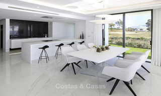 Exclusieve, Nieuwe, Moderne Beachfront Appartementen te koop, New Golden Mile, Marbella - Estepona. Instapklaar. 12278 
