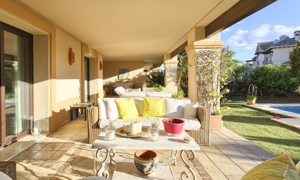 Geprijsd om te verkopen! Luxe Appartement op de Begane Grond met Privézwembad in Aloha, Nueva Andalucia, Marbella 1379