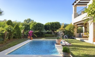 Geprijsd om te verkopen! Luxe Appartement op de Begane Grond met Privézwembad in Aloha, Nueva Andalucia, Marbella 1383 
