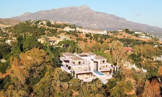 Spectaculaire, Moderne - Andalusische stijl villa te koop met Golf- en zeezicht, Benahavis - Marbella 1413 