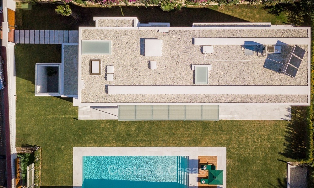 Nieuwe, Ultra-moderne Villa te koop met uitzicht op de Golfbaan in Nueva Andalucía, Marbella 1436