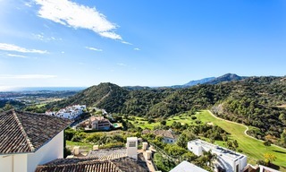 Ultra-moderne villa te koop met uitzicht op de Bergen en Golf in Benahavis, Marbella 1456 