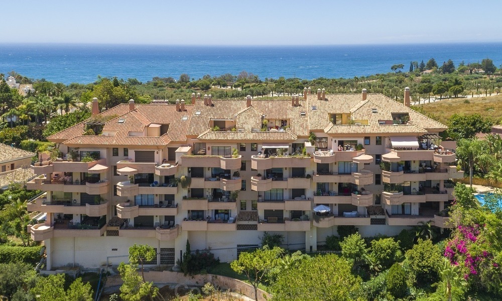 Luxe Penthouse Appartement te koop in een Beveiligd Complex met Panoramisch Uitzicht op de Golf en de Zee in Rio Real, Marbella 1467