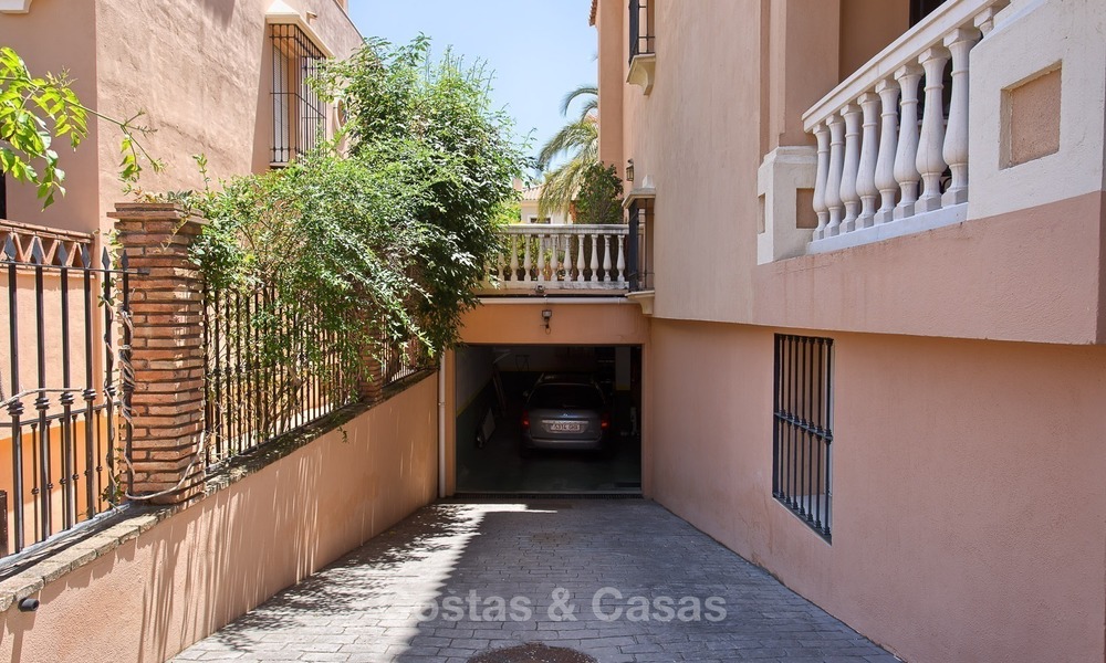 Ruime villa te koop, gelegen op Loopafstand van het Centrum van Marbella en het Strand 1656