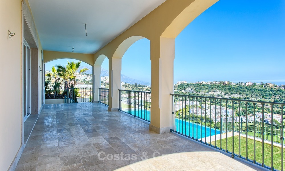 Nieuwe Luxe Villa met Panoramisch uitzicht op Zee en Golf te koop in Benahavis, Marbella 1746