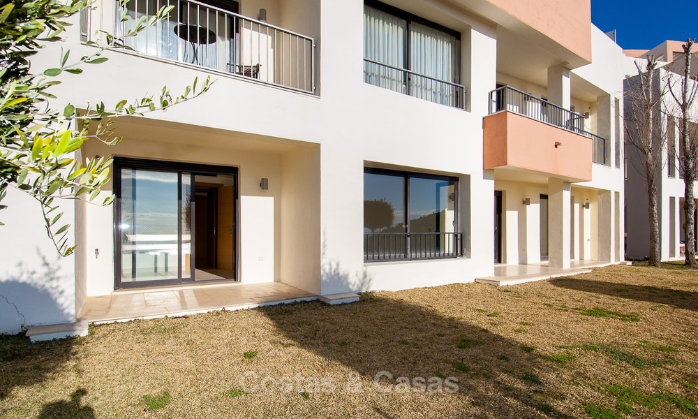 Koopje! Modern Luxe appartement te koop in Marbella met prachtig Zeezicht en tuin 1838
