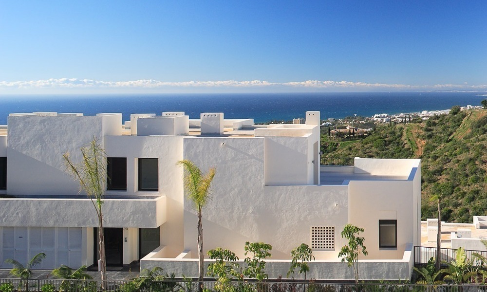 Koopje! Modern Luxe appartement te koop in Marbella met prachtig Zeezicht en tuin 1847