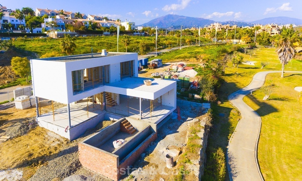 Moderne Hedendaagse villa's te koop in een Nieuw Project, Eerstelijns Golf in Estepona - Marbella 2066