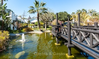 Luxe Gated Community met exclusieve, moderne boetiekstijl appartementen met privézwembad te koop in Marbella - Estepona 2687 