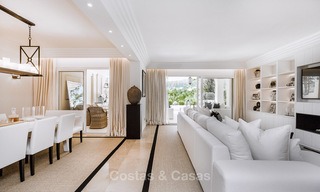 Eerstelijn golf modern gerenoveerd luxe appartement te koop in Nueva Andalucia - Marbella 2913 