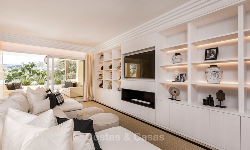 Eerstelijn golf modern gerenoveerd luxe appartement te koop in Nueva Andalucia - Marbella 2916