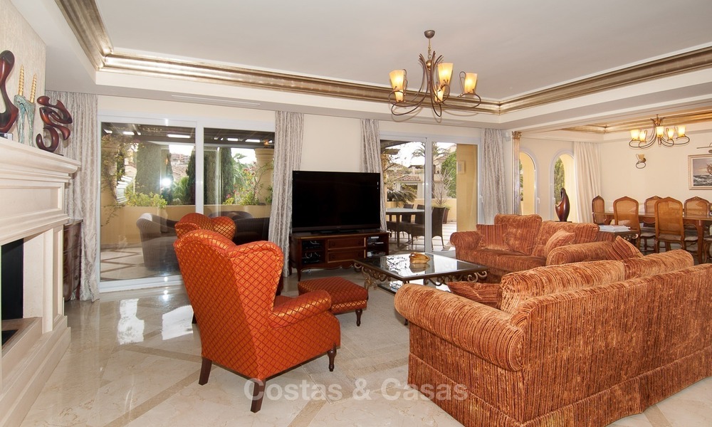 Eerstelijn golf complex: ruim luxe penthouse te koop in Nueva Andalucia - Marbella 2455