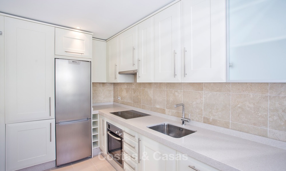 Nieuwe appartementen en penthouses te koop in Nueva Andalucía, Marbella 2500