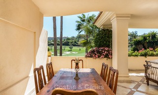 Eerstelijn golf ruim luxe appartement te koop in Nueva Andalucia - Marbella 4084 