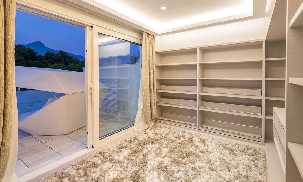 Eerstelijn golf modern, ruim, luxe penthouse te koop in Nueva Andalucia - Marbella 2559