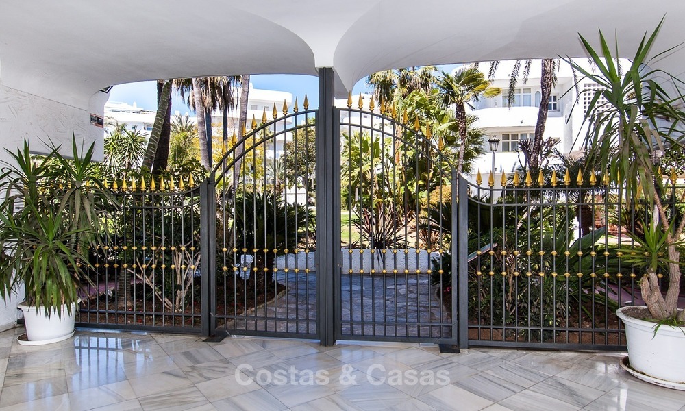 Appartement te koop op de Golden Mile met zeezicht en op wandelafstand van het strand en Marbella centrum 2654