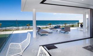 Exclusieve, Nieuwe, Moderne eerstelijns strand Appartementen te koop, Marbella - Estepona. Herverkopen beschikbaar. 3008 