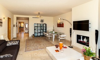 Luxe Penthouse appartement te koop in een vijfsterren golfresort op de New Golden Mile in Benahavis - Marbella 3061 