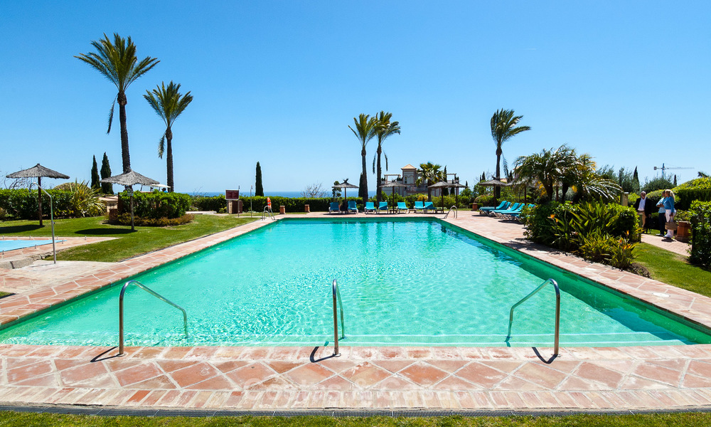 Luxe Penthouse appartement te koop in een vijfsterren golfresort op de New Golden Mile in Benahavis - Marbella 3066