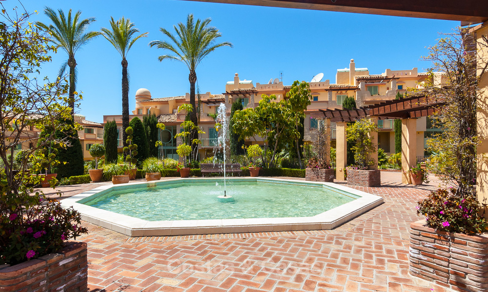 Luxe Penthouse appartement te koop in een vijfsterren golfresort op de New Golden Mile in Benahavis - Marbella 3070