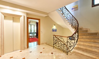 Kwaliteits Villa te koop, gebouwd in Klassieke stijl, gelegen aan de Golden Mile, Marbella. Verlaagd in prijs! 3131 