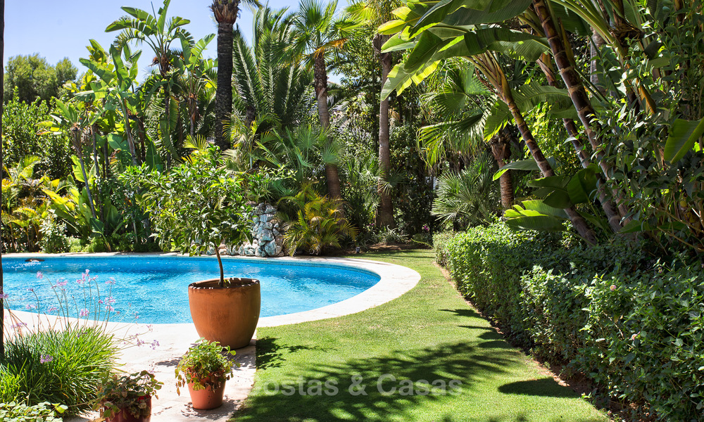 Kwaliteits Villa te koop, gebouwd in Klassieke stijl, gelegen aan de Golden Mile, Marbella. Verlaagd in prijs! 3141
