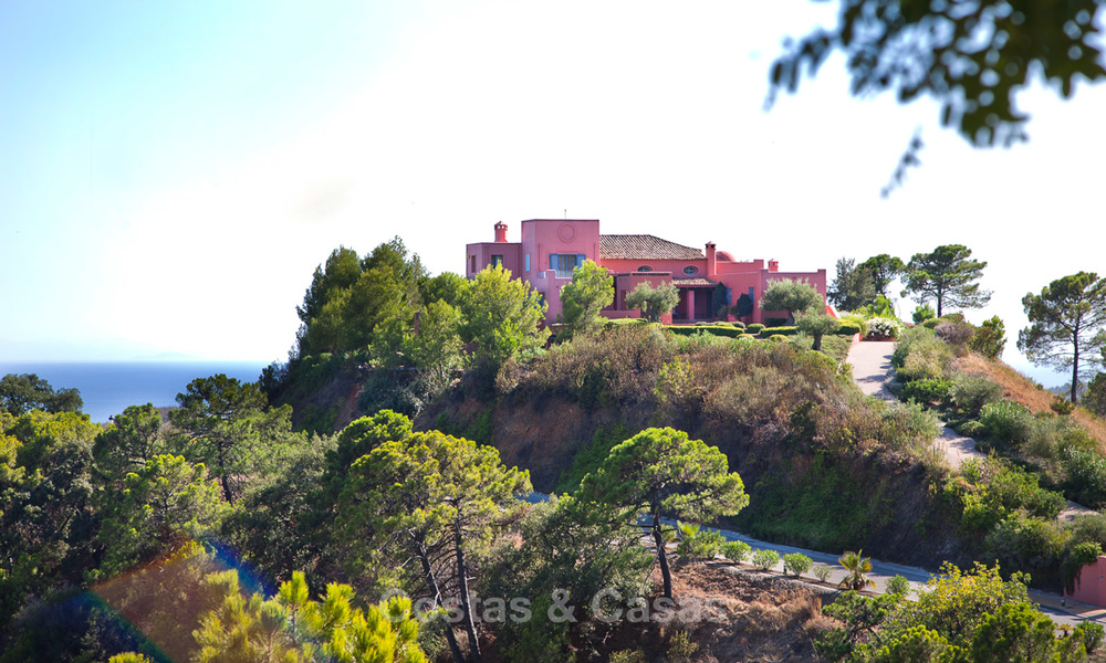 Villa in Spaanse stijl te koop Panoramisch uitzicht in een Luxueuse Beveiligde Golfresort in Benahavis - Marbella 3170