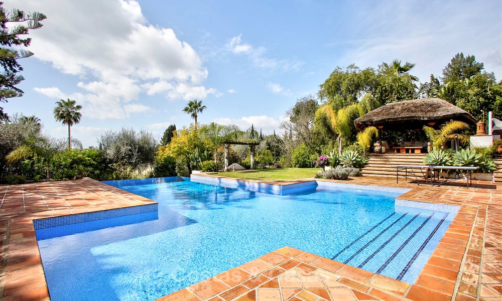 Ruime villa te koop op de Golden Mile in Marbella 3345