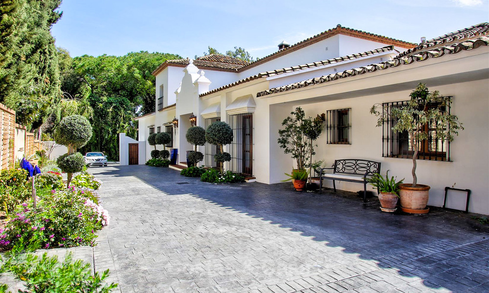Ruime villa te koop op de Golden Mile in Marbella 3390