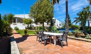 Te renoveren Villa te koop in Estepona, Costa del Sol, met prachtig zeezicht en dichtbij het strand 3191 