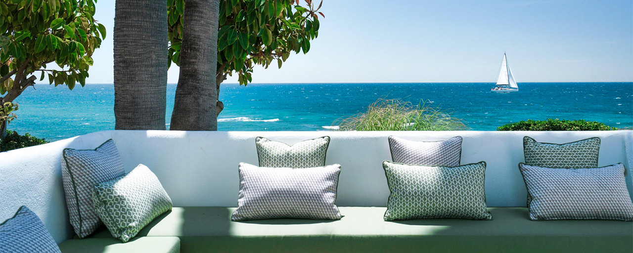 Beachfront, boutique appartement te koop in Puente Romano op Marbella’s Golden Mile