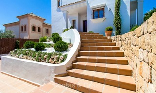 Instapklare nieuwe luxe villa te koop, eerstelijn golf in een gated golfresort, New Golden Mile, Marbella - Estepona 3527 